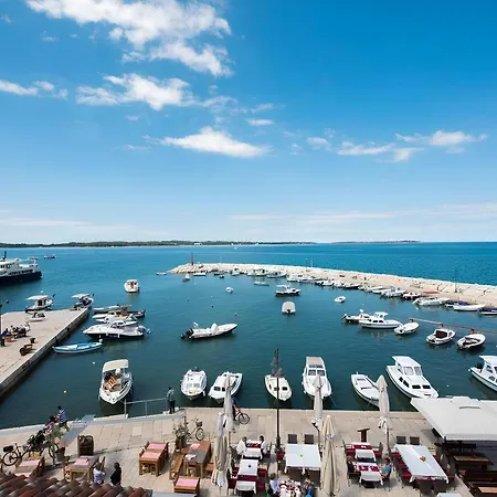 Marina 3*