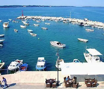 Marina 3* פאז'אנה