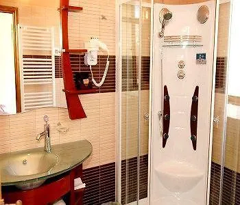 Marina Hotel 3*