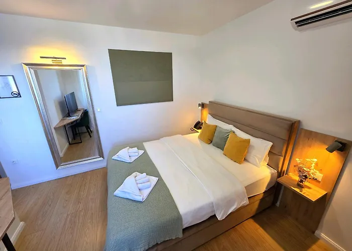 Marina Hotel 3*