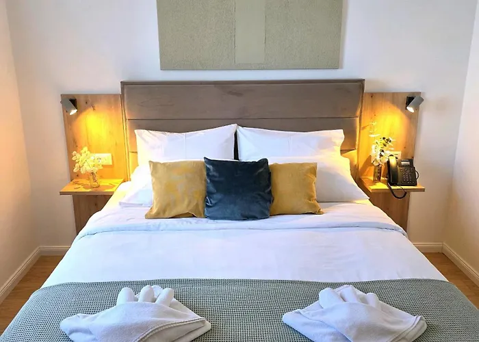 Marina Hotel 3*
