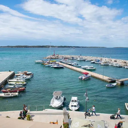 Marina Szálloda 3*
