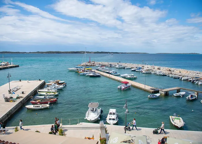 Marina Ξενοδοχείο 3*